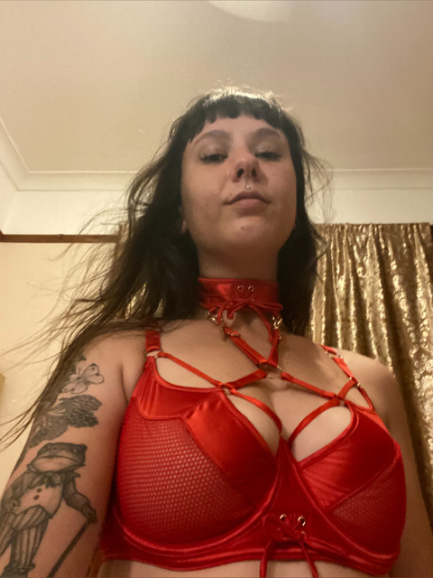 Lara Rose profile picture