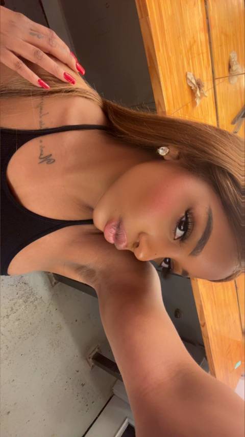 @theerealhoneyyy1 @theerealhoneyyy1