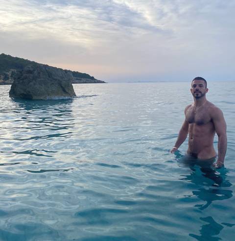 @carlitosxfree nude carlitosxfree nude