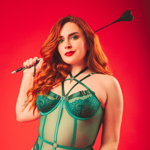 Mistress Maia Redhood profile picture