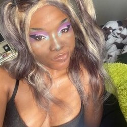 October 🥰 profile picture