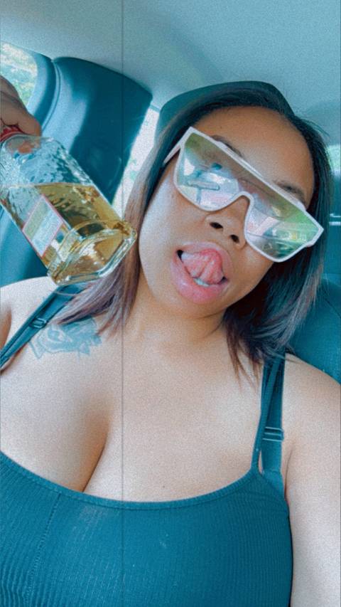 @prettybiglipss @prettybiglipss