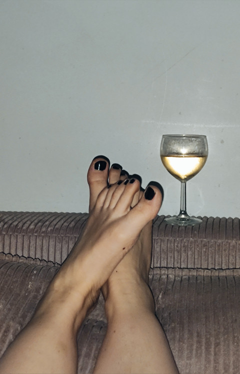Rose-feet_ profile picture