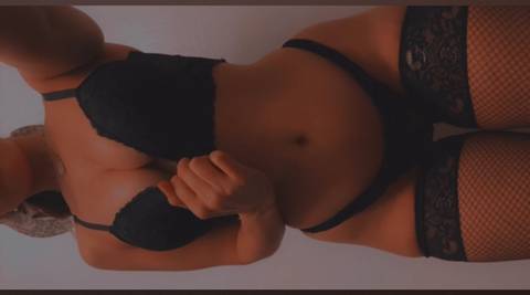 @the_realmamas nude the_realmamas nude