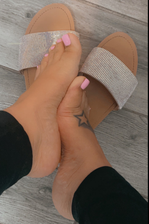 Latina Foot Fetish Reina 👑 profile picture