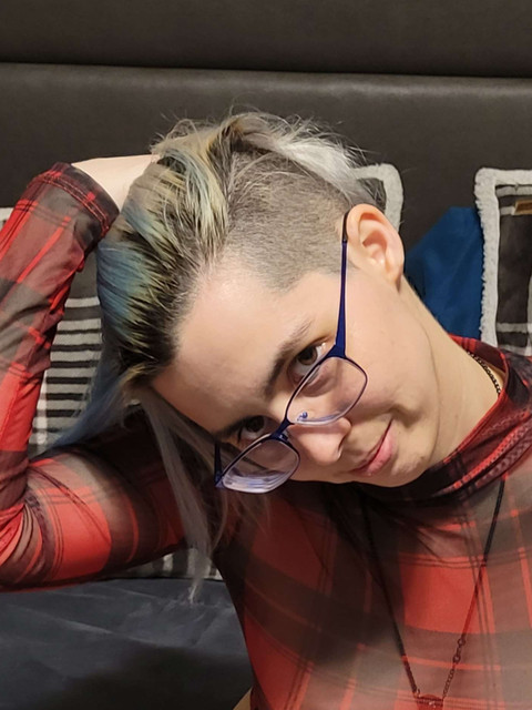 SimplyDeviant profile picture