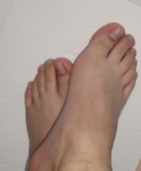 Feet White profile picture