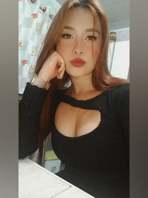 WifeRedPink profile picture