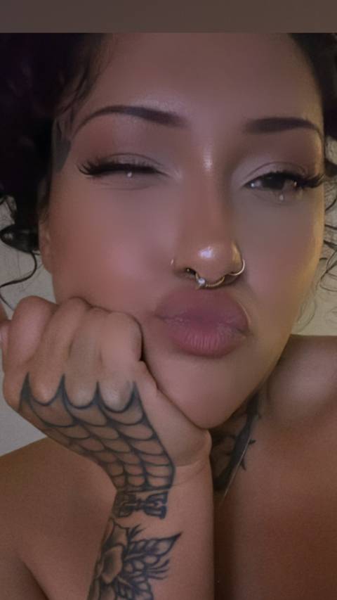 @nikki_savv @nikki_savv
