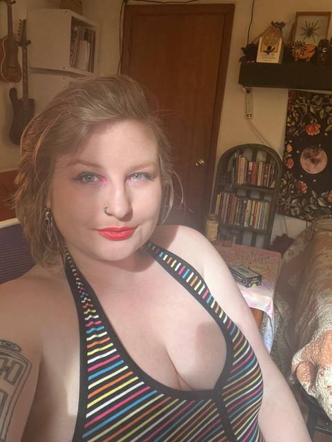 @bigtittytransboi nude bigtittytransboi nude