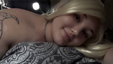 @curvybbwloll nude curvybbwloll nude