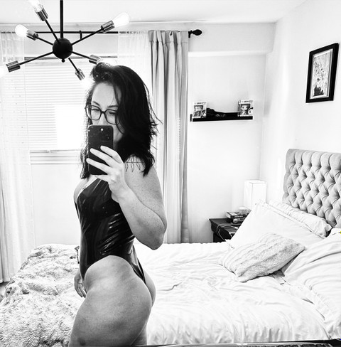 Goddess Raven profile picture