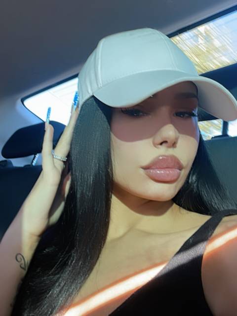 @therealhennessyybabyy @therealhennessyybabyy