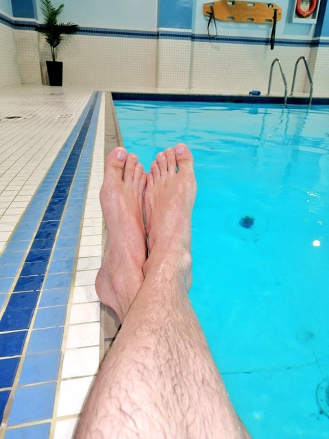 Gay feet profile picture