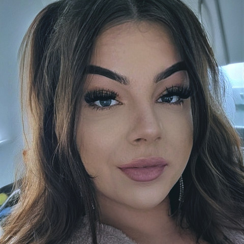 Luna Fox profile picture