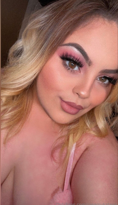 KATES CREAMY OBSESSION 👩❤️💋👨 profile picture