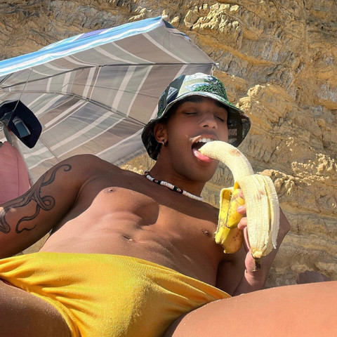 Dancing Feet 🌞 profile picture