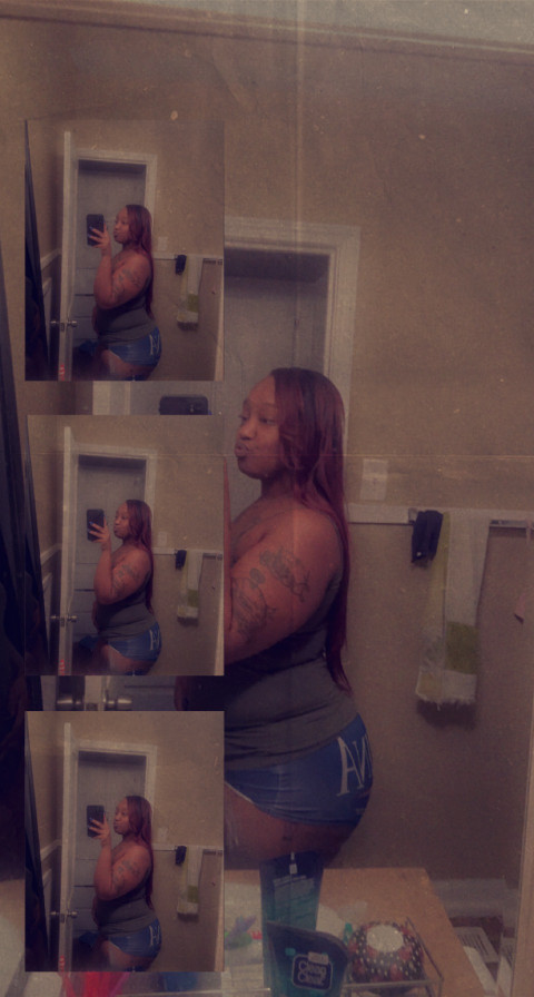 Big Red 😝🍑 profile picture