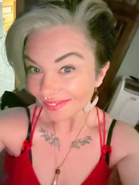 DirtyPenelope69 profile picture