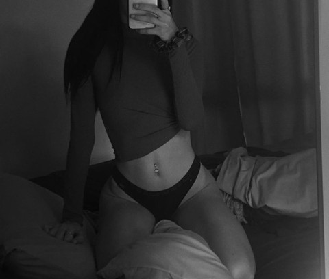 🍒👅 profile picture