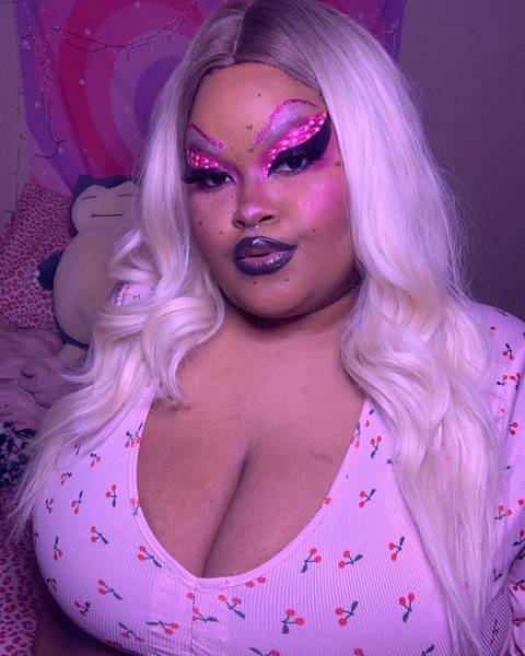 @queenpowertop @queenpowertop