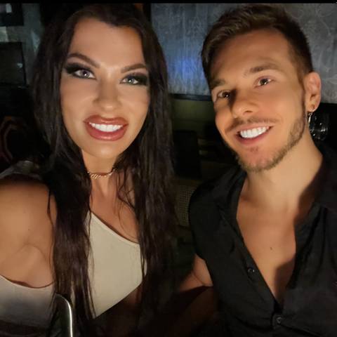 @cheekycouple69 @cheekycouple69