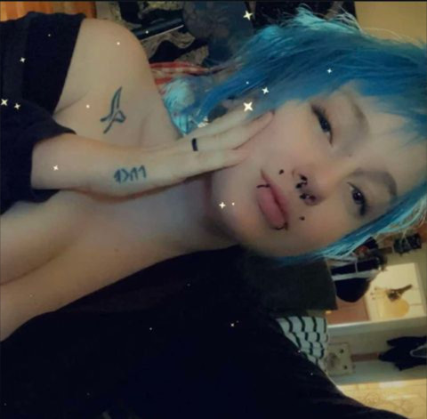 XxMewxX profile picture
