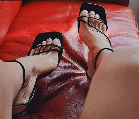 @amazonianlatinafeet nude amazonianlatinafeet nude