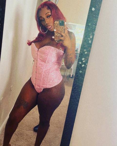 @trapbarbie_ @trapbarbie_