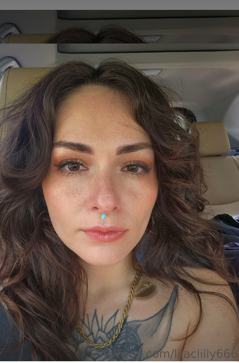 Lilac Lilly profile picture