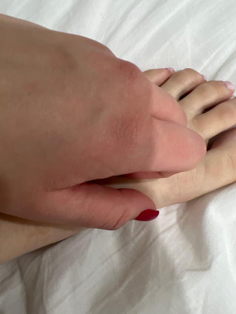 HOT FEET profile picture