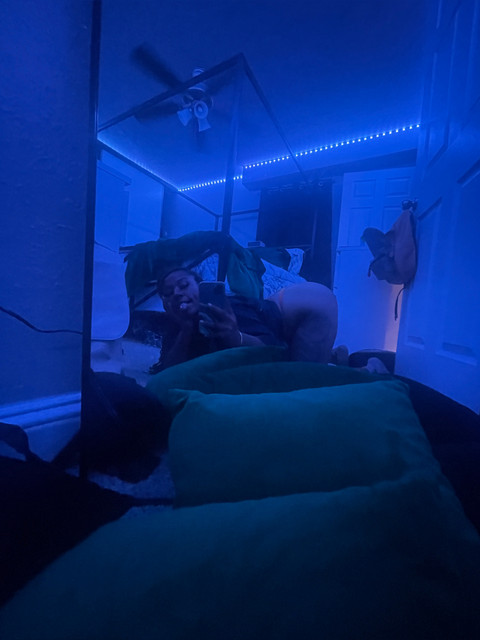 Sticky Vickiee profile picture