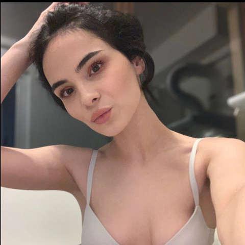 ๐ธ Sasha Baker profile picture