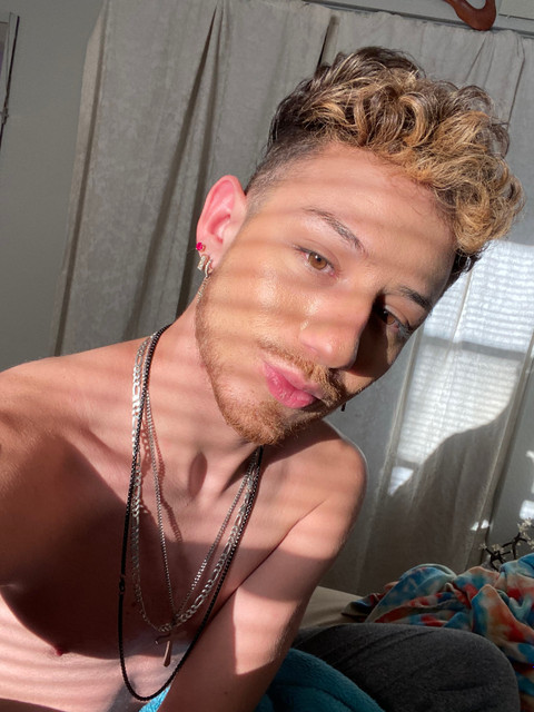 xxx profile picture