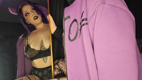 @vyvianivyxxx nude vyvianivyxxx nude