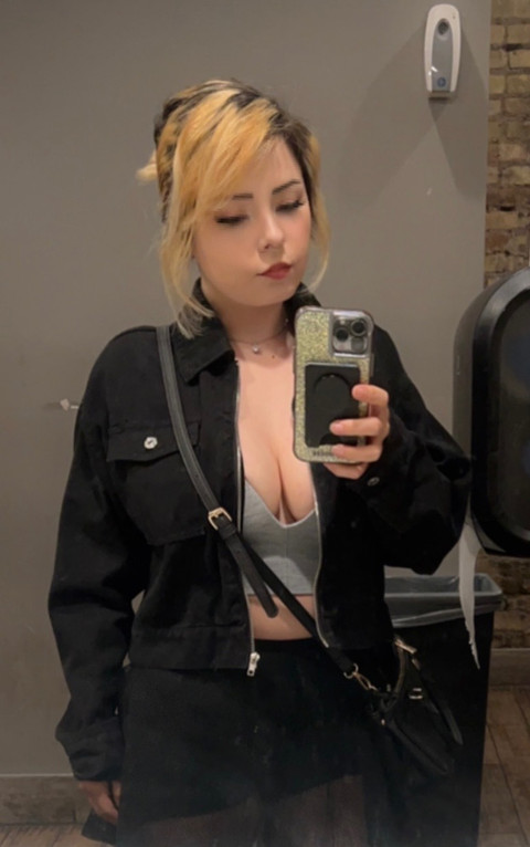 FrosttKitten profile picture