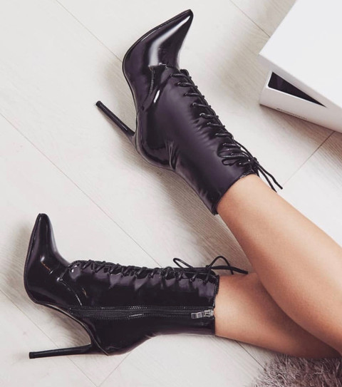 Only Mel’s Feet profile picture