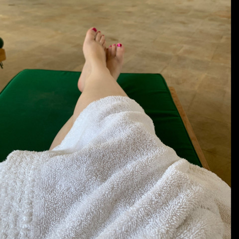 Whoa feet profile picture