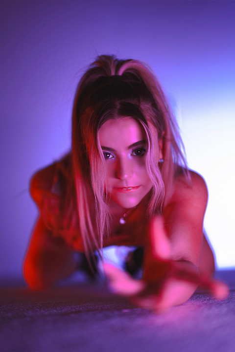 V đź’• profile picture