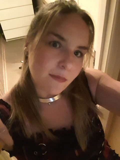 Swedish Wife profile picture