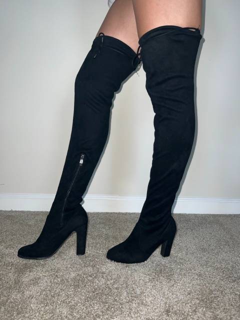 @feetbytootsiefree @feetbytootsiefree