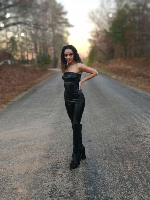 𝓢𝓲𝓶𝓹 𝓢𝓮𝓭𝓾𝓬𝓽𝓻𝓮𝓼𝓼 || 18+ ♡ BLM profile picture